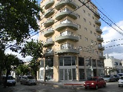 Hipólito Yrigoyen 889